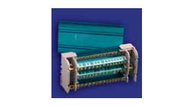 Sistemi di distribuzione completi di copertura frontale adatti per il fissaggio su guida DIN, 125A