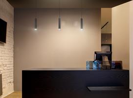 Sospensione Tubolare Berna Bot Lighting con corpo pressofuso in alluminio, per binario 3 fasi 120cm, attacco GU10 max 7W colore Nero